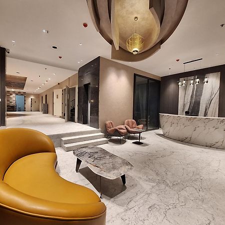 Iva Premium Delhi Airport With Airport Drop Hotel New Delhi Bagian luar foto