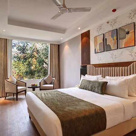 Iva Premium Delhi Airport With Airport Drop Hotel New Delhi Bagian luar foto