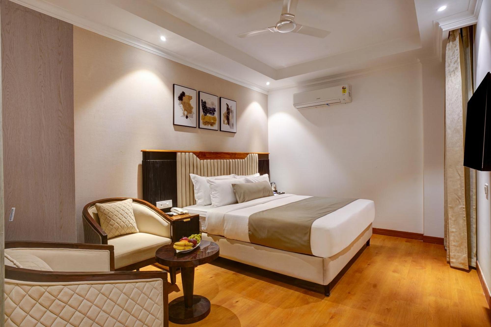 Iva Premium Delhi Airport With Airport Drop Hotel New Delhi Bagian luar foto