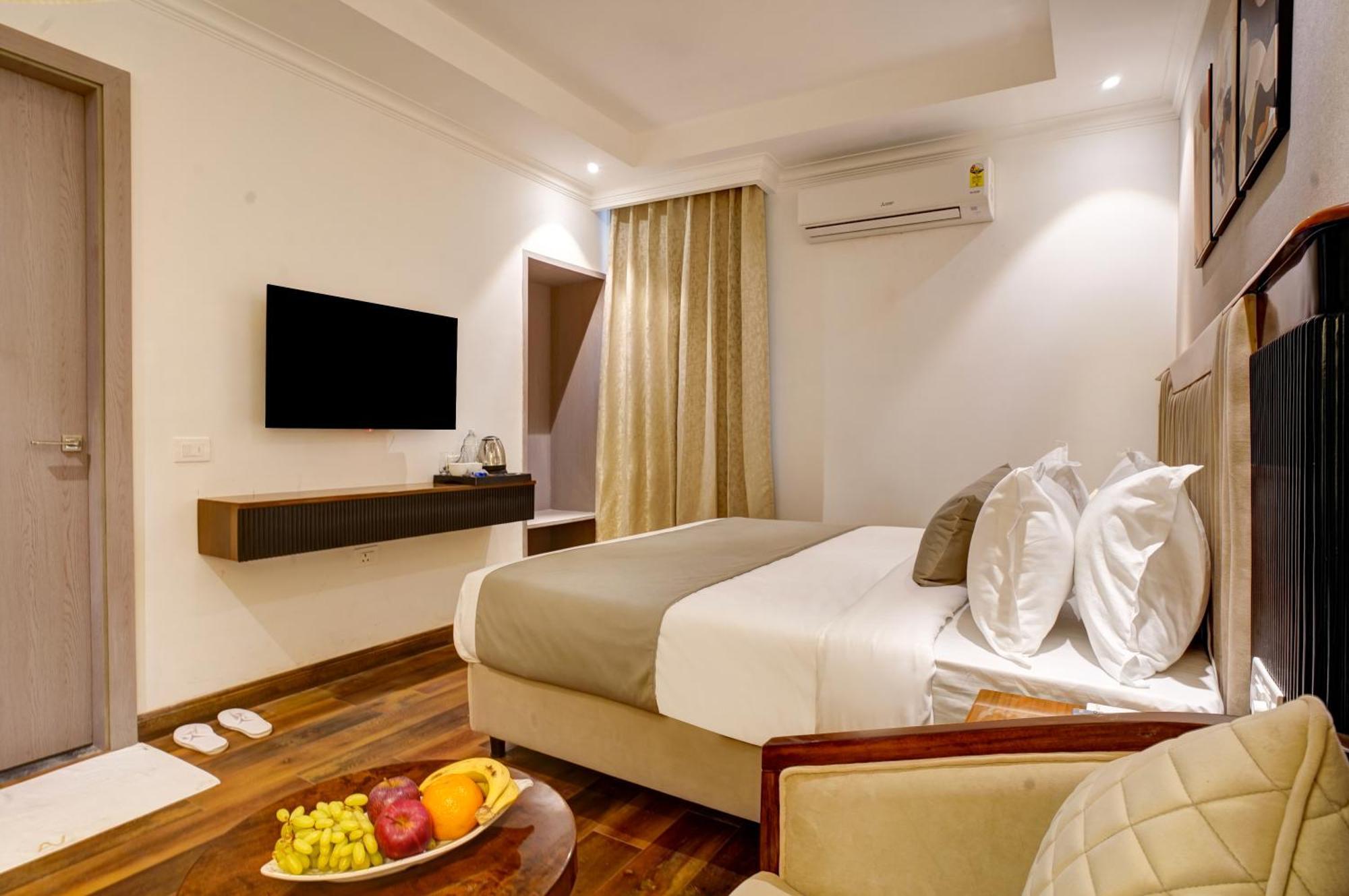 Iva Premium Delhi Airport With Airport Drop Hotel New Delhi Bagian luar foto
