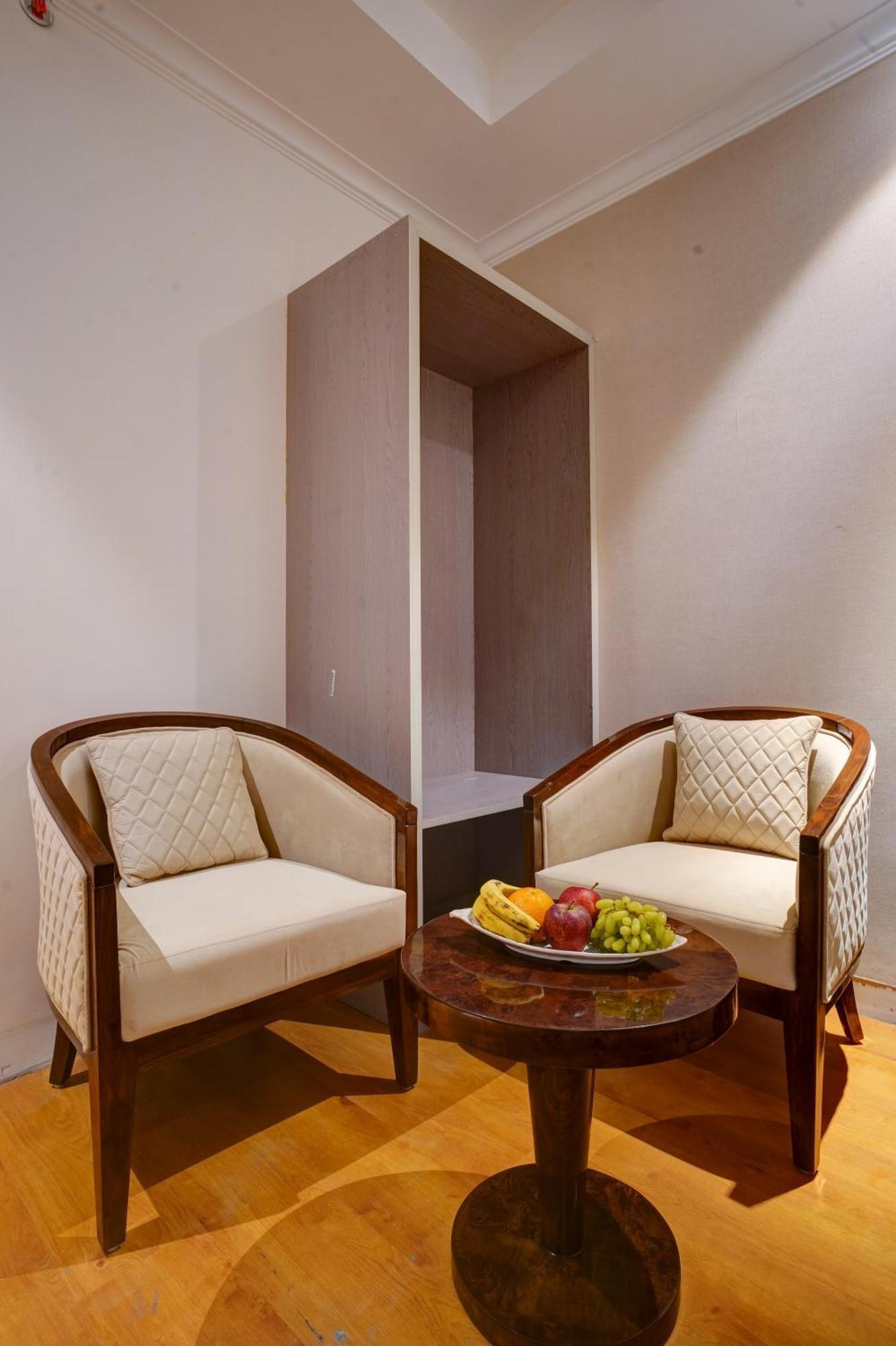 Iva Premium Delhi Airport With Airport Drop Hotel New Delhi Bagian luar foto